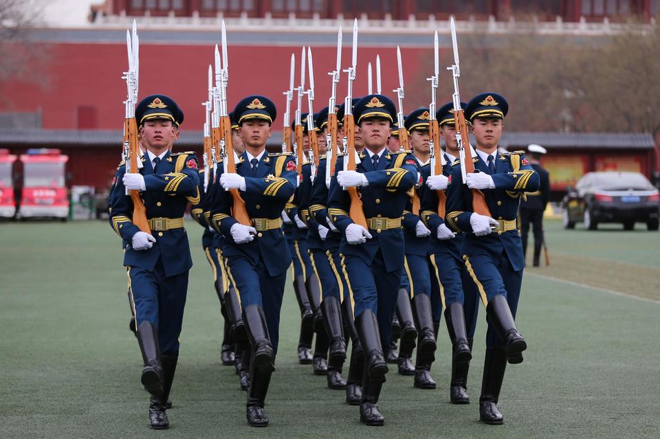 三军仪仗队升国旗仪式，荣耀与庄严的象征，三军仪仗队升国旗仪式，荣耀与庄严的国礼典范