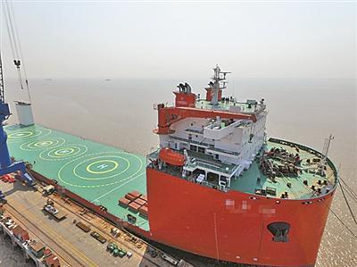 半潜船在两栖作战中的作用,半潜船在两栖作战中的关键作用解析