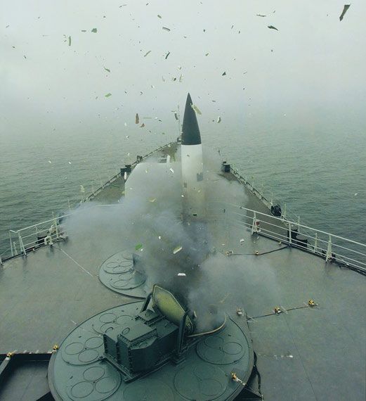 探索中国海军力量之关键——051C型驱逐舰发射井,揭秘中国海军力量核心,051C型驱逐舰发射井探索