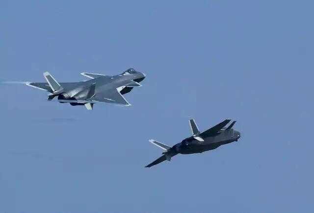 歼-16挂载方案深度解析,歼-16挂载方案深度探究