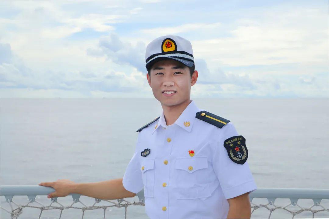 昆明舰的位置与意义,中国海军力量的重要支点,昆明舰的位置与意义,中国海军力量的关键支点