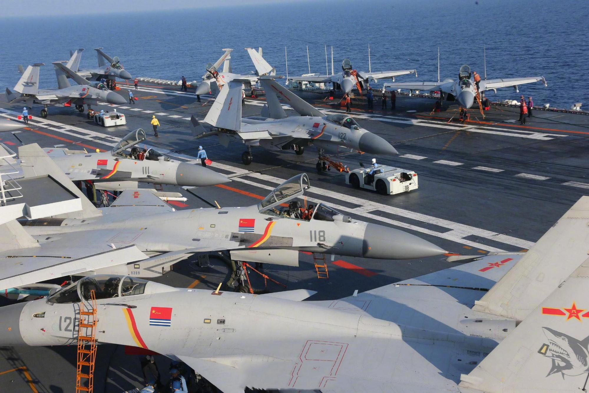 歼-15航母着舰,中国海军航空兵力量的里程碑,歼-15航母着舰,中国海军航空兵力量的重要里程碑