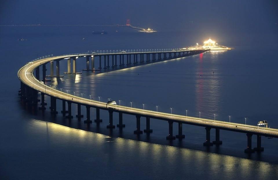 澳门正版精准免费资讯,探索未来的预测与机遇(2025展望),澳门未来展望,精准资讯揭秘机遇与挑战(2025展望)