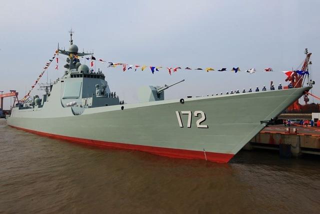 石家庄号导弹驱逐舰，直升机机库的存在与功能，石家庄号导弹驱逐舰，直升机机库的存在与功能解析