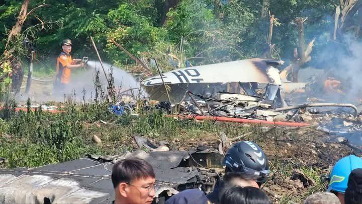 韩国直升机坠毁撞桥事件深度解析,韩国直升机坠桥事件深度剖析