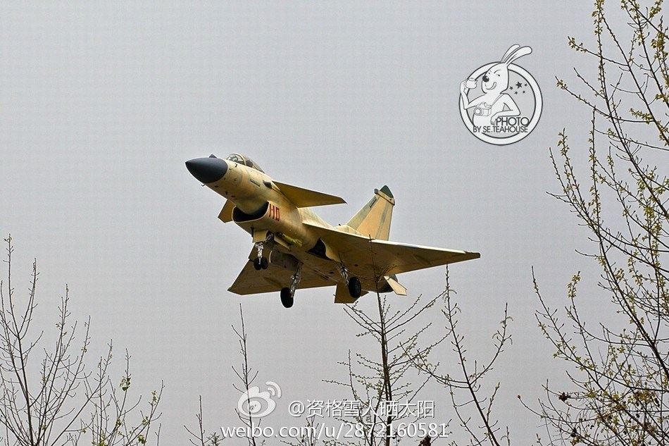 歼-16原型机揭秘，其源头究竟是哪款机型？，揭秘歼-16原型机源头，究竟是哪款机型发展而来？