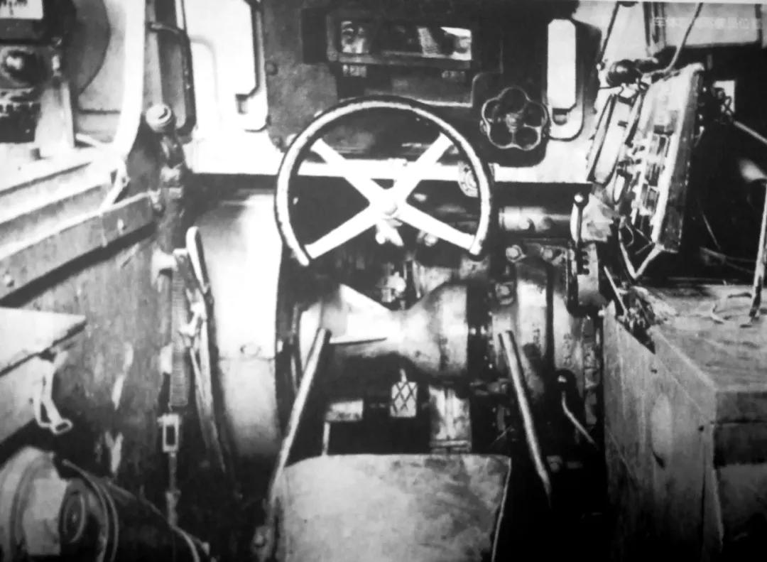 揭秘白色虎式驾驶员的身份之谜,揭秘白色虎式驾驶员身份之谜的真相探索