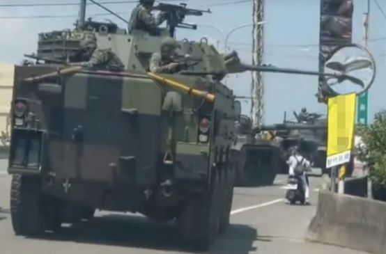 解放军与美制武器的融合与创新,历史、现状与挑战,解放军美制武器融合创新,历史、现状与挑战