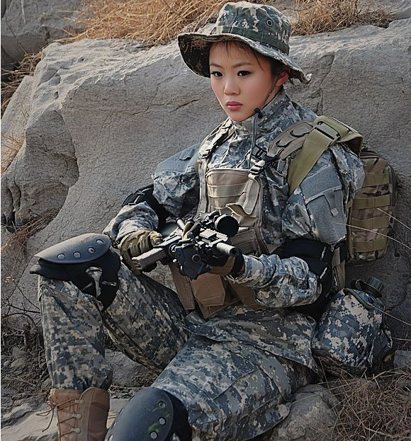 中国的女特种兵,荣耀与担当,中国女特种兵,荣耀与担当的双重奏