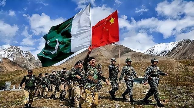 中巴军演，深化合作，展示实力，外网热议不断，中巴军演深化合作，实力展示引发外网热议