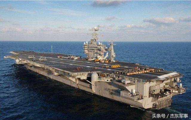 航空母舰，简称航母，一种强大的海上霸主，航空母舰，海上霸主的力量展现