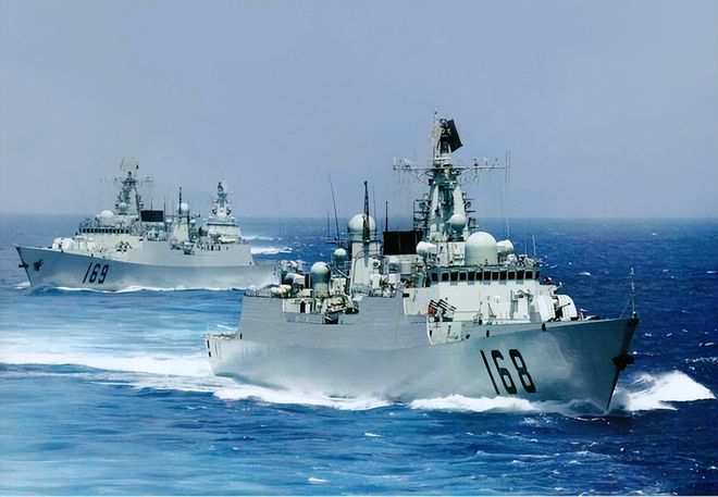 中国海军舰艇一览表,哔哩哔哩上的壮丽画卷,中国海军舰艇壮丽画卷,哔哩哔哩上的全景展示