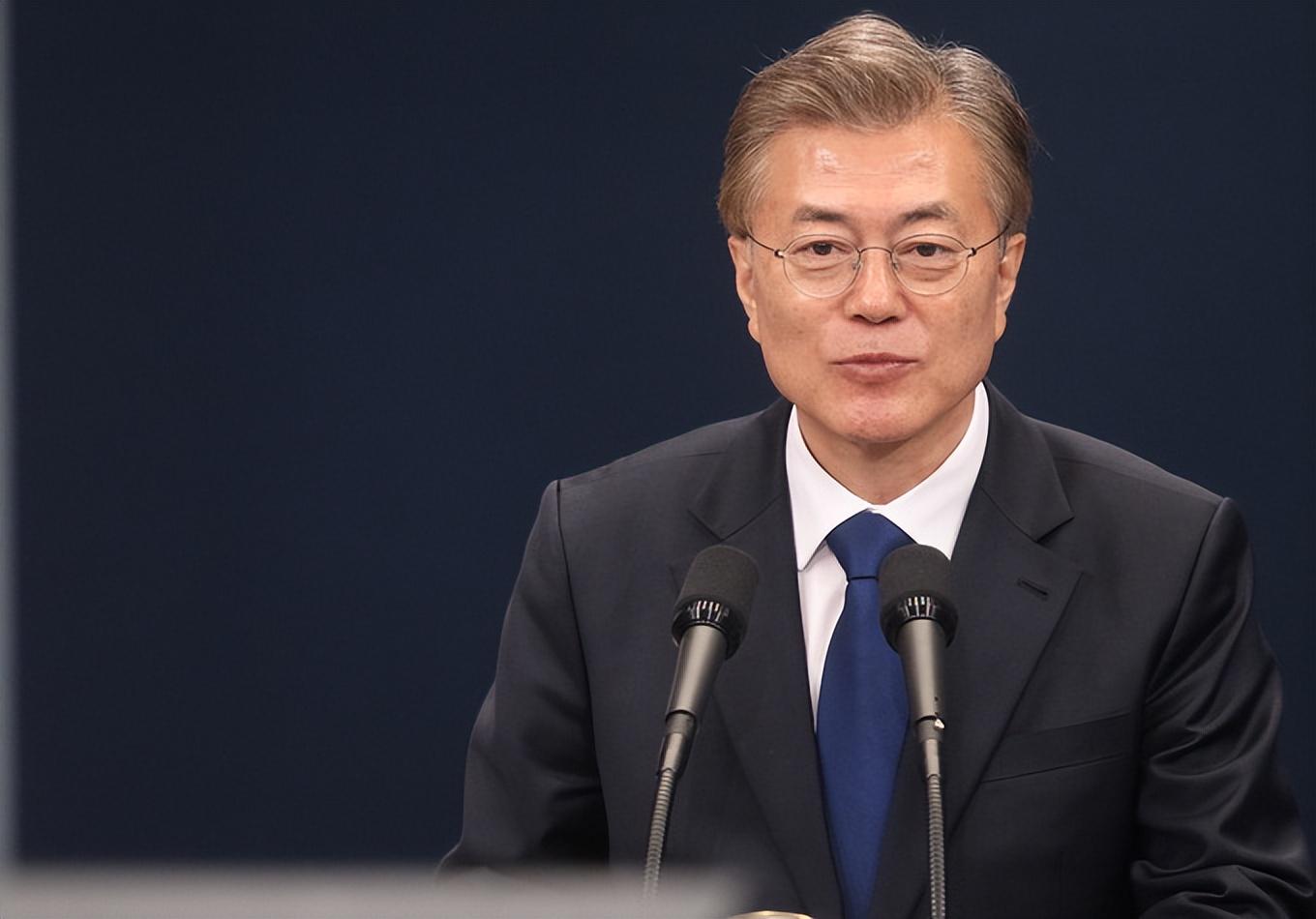 韩国总统文在寅,一位备受瞩目的政治领袖简介,韩国总统文在寅,备受瞩目的政治领袖风采