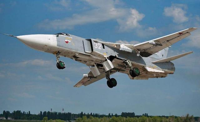 苏-24电子战机,空中力量的新型电子尖兵,苏-24电子战机,空中力量的新型电子尖兵角色揭秘