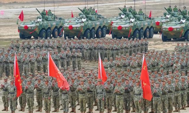 集团军是一个军吗?——探究现代军事组织体系中的集团军概念,现代军事组织体系中的集团军概念探究,集团军是否等同于一个军?