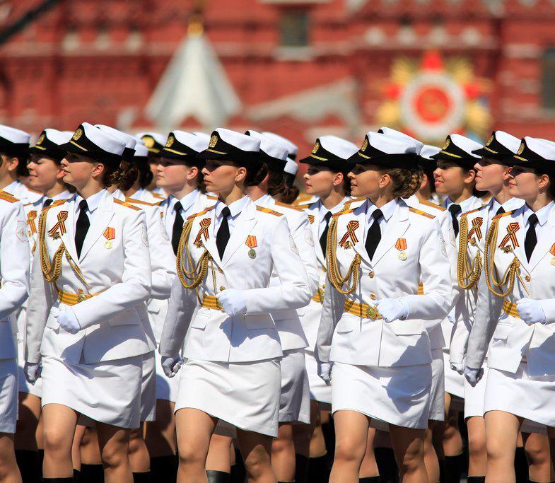 不同年代的女兵阅兵，荣耀与进步的见证，不同年代女兵阅兵，荣耀与进步的跨越时光之证