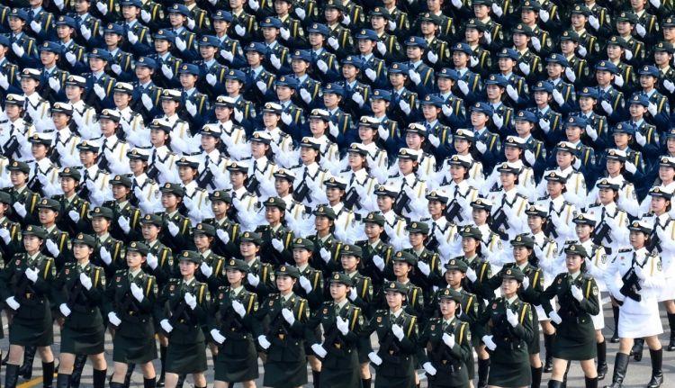 不同年代的女兵阅兵,荣耀与进步的见证,不同年代女兵阅兵,荣耀与进步的跨越时光之证