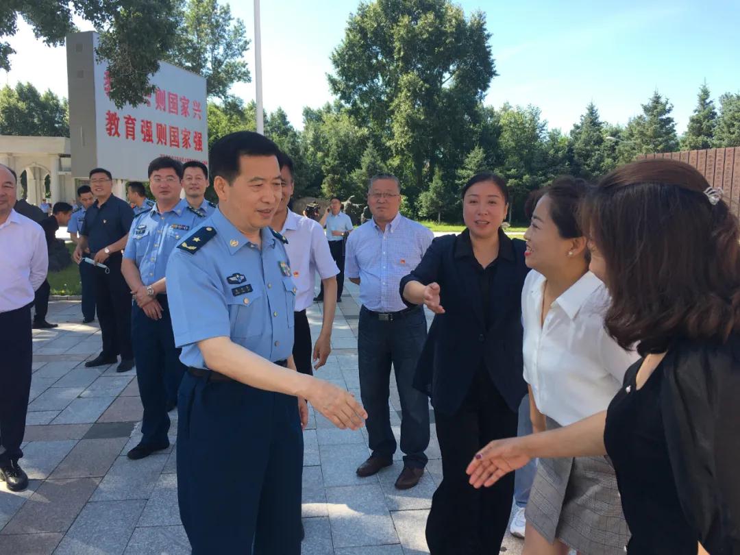 高中飞行员招飞要求，选拔标准与未来航空力量的培育，高中飞行员招飞选拔标准与未来航空人才培育力量展望