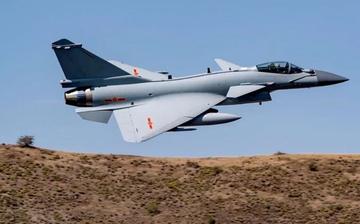 歼-10C最新战斗机,中国空军的崭新利剑,中国空军新利器,歼-10C最新战斗机亮相,展现强大战力