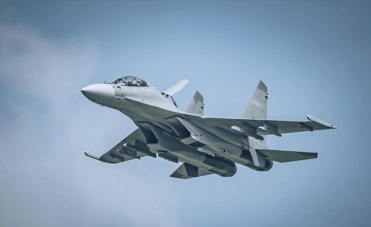 歼-16战机性能介绍,歼-16战机性能详解