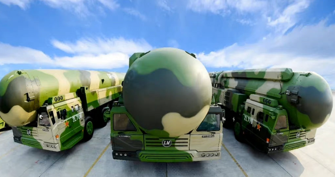 东风导弹家族中的佼佼者,东风-21D与东风-26导弹的区别,东风导弹家族精英对决,东风-21D与东风-26导弹的差异化解析