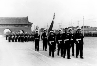 盛大的阅兵盛典,回顾51年海军阅兵方队的辉煌历程,盛大阅兵盛典回顾,海军阅兵方队辉煌历程的51年