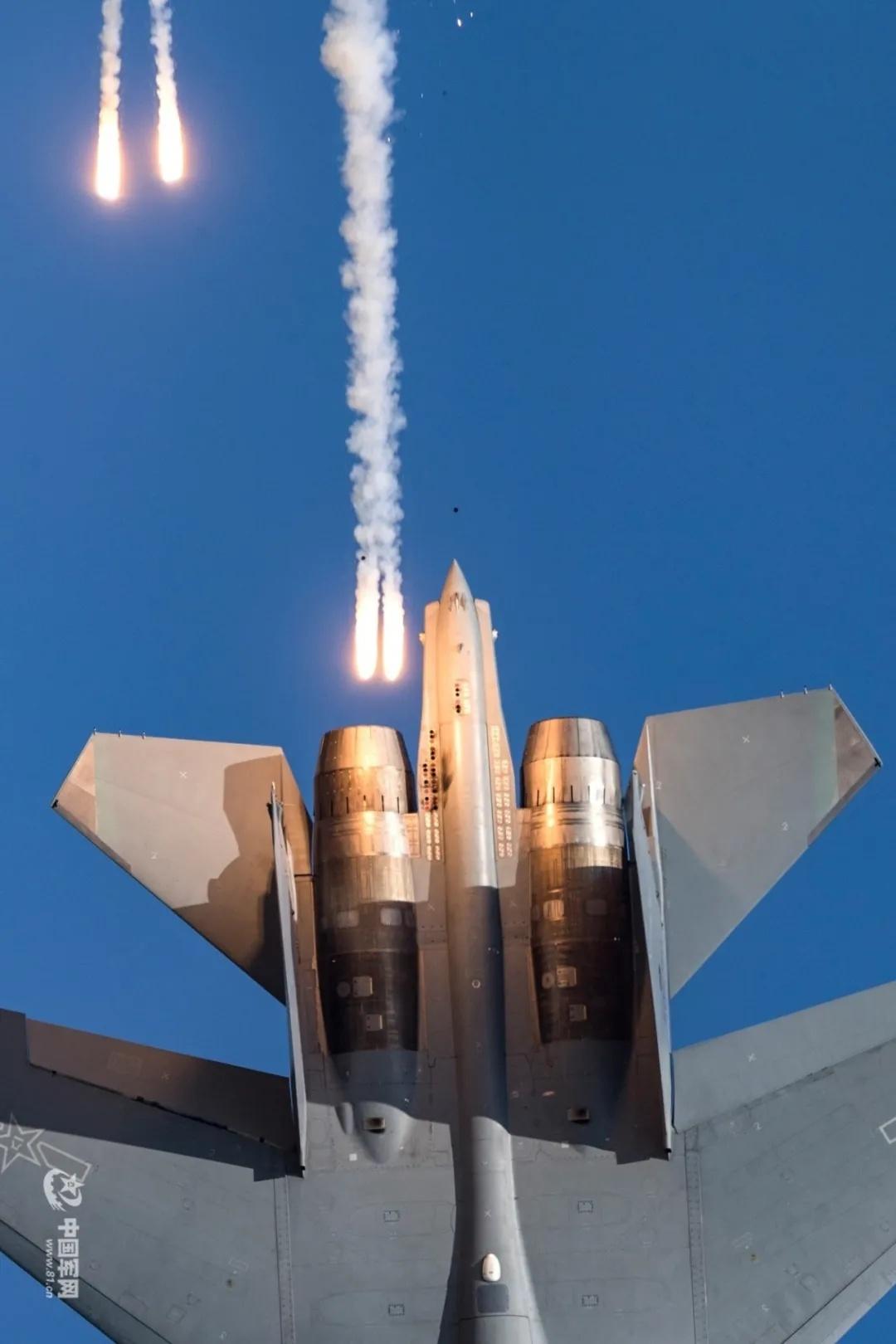 中国歼-16战斗机简介,中国歼-16战斗机概览