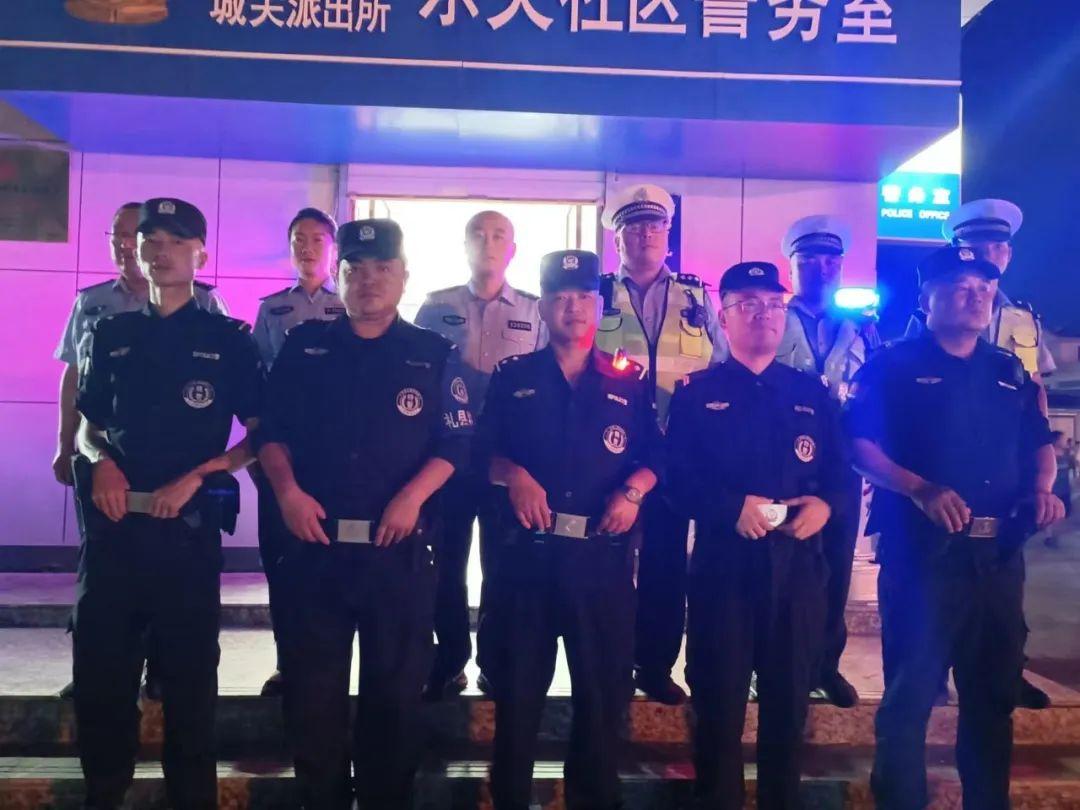 关于香港二四六免费资料网站的探讨,香港二四六免费资料网站深度探讨