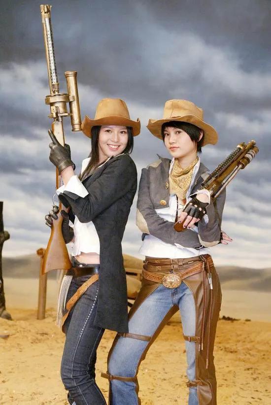 蓝色的军装与背后的兵种之谜,揭秘蓝色军装背后的兵种之谜