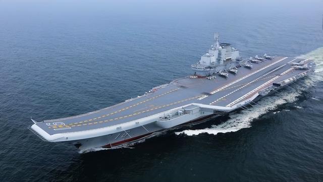 中美舰机近距离碰撞，挑战与机遇的交织，中美舰机近距离碰撞，挑战与机遇的交织点