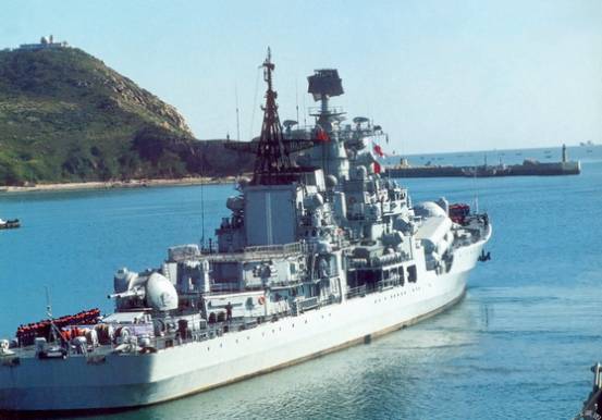 海军553舰,荣耀与担当的象征,海军553舰,荣耀与担当的航海卫士