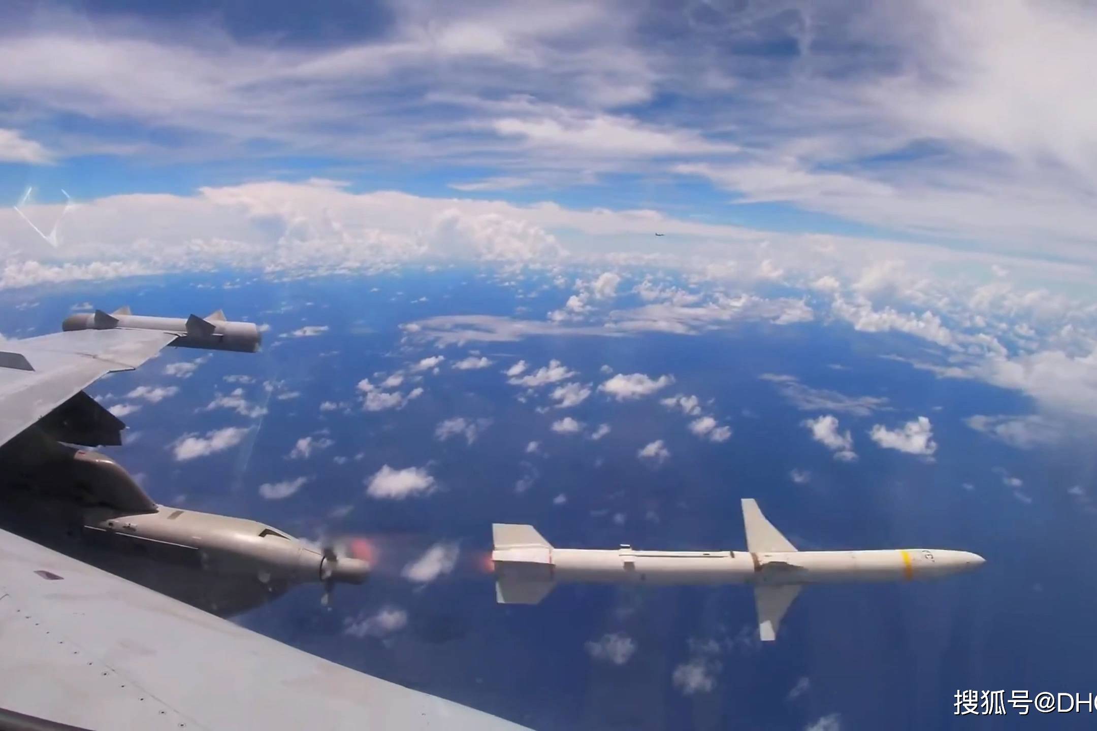 飞机发射导弹视频,揭示现代空中力量的威力与重要性,现代空中力量的威力与重要性,飞机发射导弹实战视频揭秘