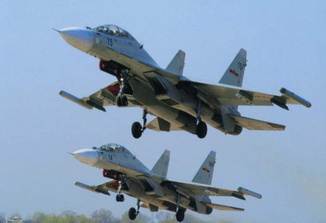 中国空军歼-16战斗机的崛起与未来展望,中国空军歼-16战斗机的崛起与前景展望