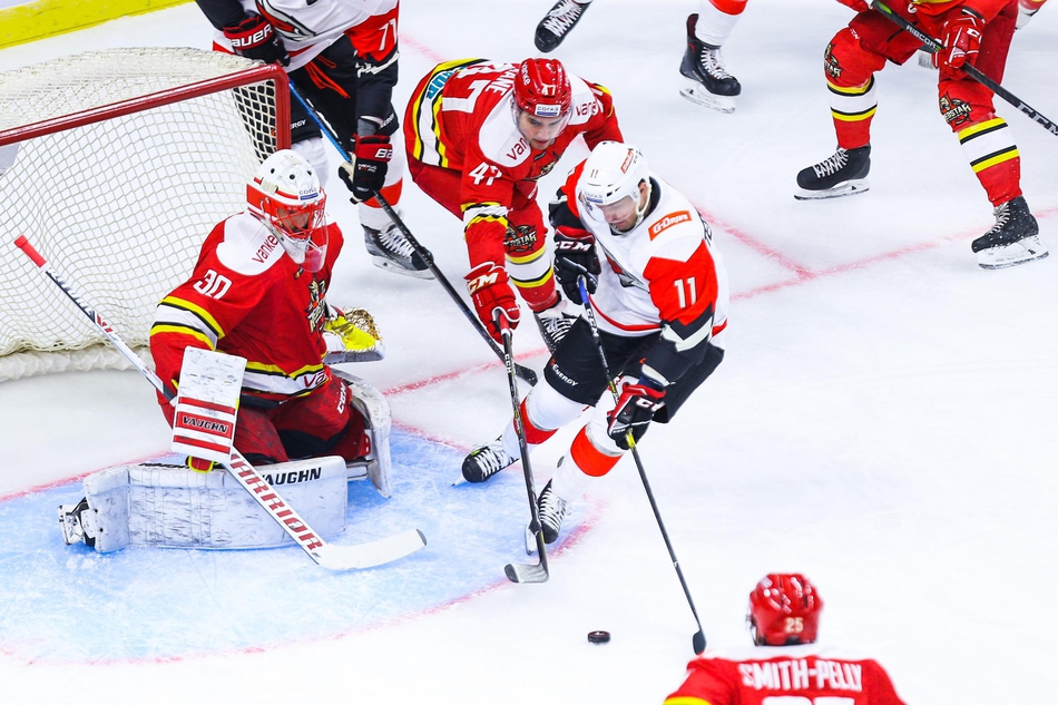 澳门最快六会彩票开奖,揭秘彩票背后的故事,澳门六会彩票开奖揭秘,探寻背后的故事与幸运之门开启时刻