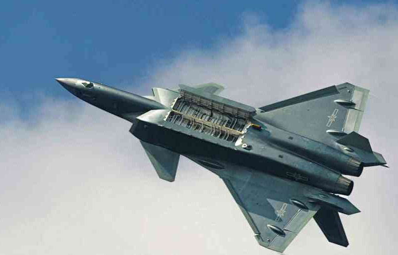 歼-16隐身截面积,深度解析中国新一代战斗机的技术革新与战略价值,歼-16隐身截面积深度解析,中国新一代战斗机的技术革新与战略地位揭秘