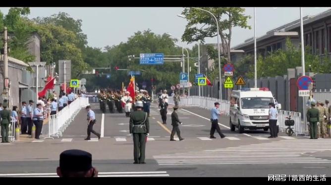 阅兵仪式中的路线选择,哪条路更适合?,阅兵仪式中的路线选择,最佳路线探讨