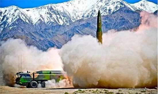 纪念反法西斯战争胜利七十周年，回顾与前瞻——以阅兵仪式为视角的探讨，阅兵仪式视角下的反法西斯战争胜利七十周年回顾与前瞻