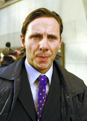 世界新闻报窃听门事件简介,世界新闻报窃听门事件揭秘