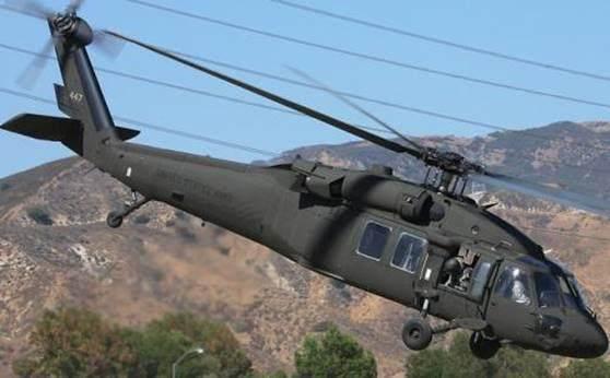 阿帕奇武装直升机与黑鹰直升机的区别,阿帕奇武装直升机与黑鹰直升机的差异对比