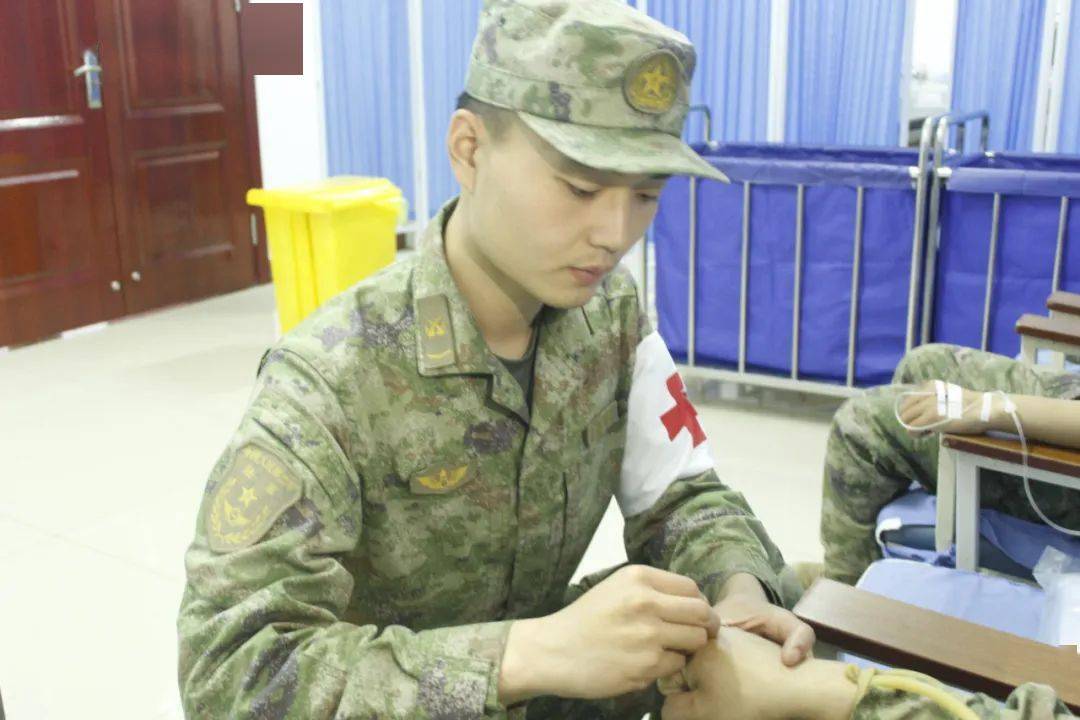 武警部队的衣服能否购买,解析与探讨,武警部队衣服的购买解析与探讨