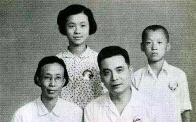 邓稼先的杰出伴侣,妻子生平简介,邓稼先的杰出伴侣,妻子的生平简介