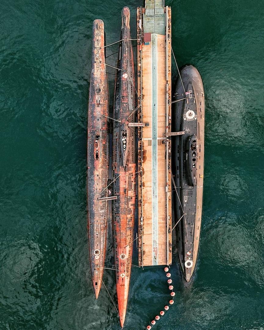 潜艇第一基地在哪,全球潜艇基地的地理分布与战略考量,全球潜艇基地地理分布与战略考量,第一基地的奥秘揭秘