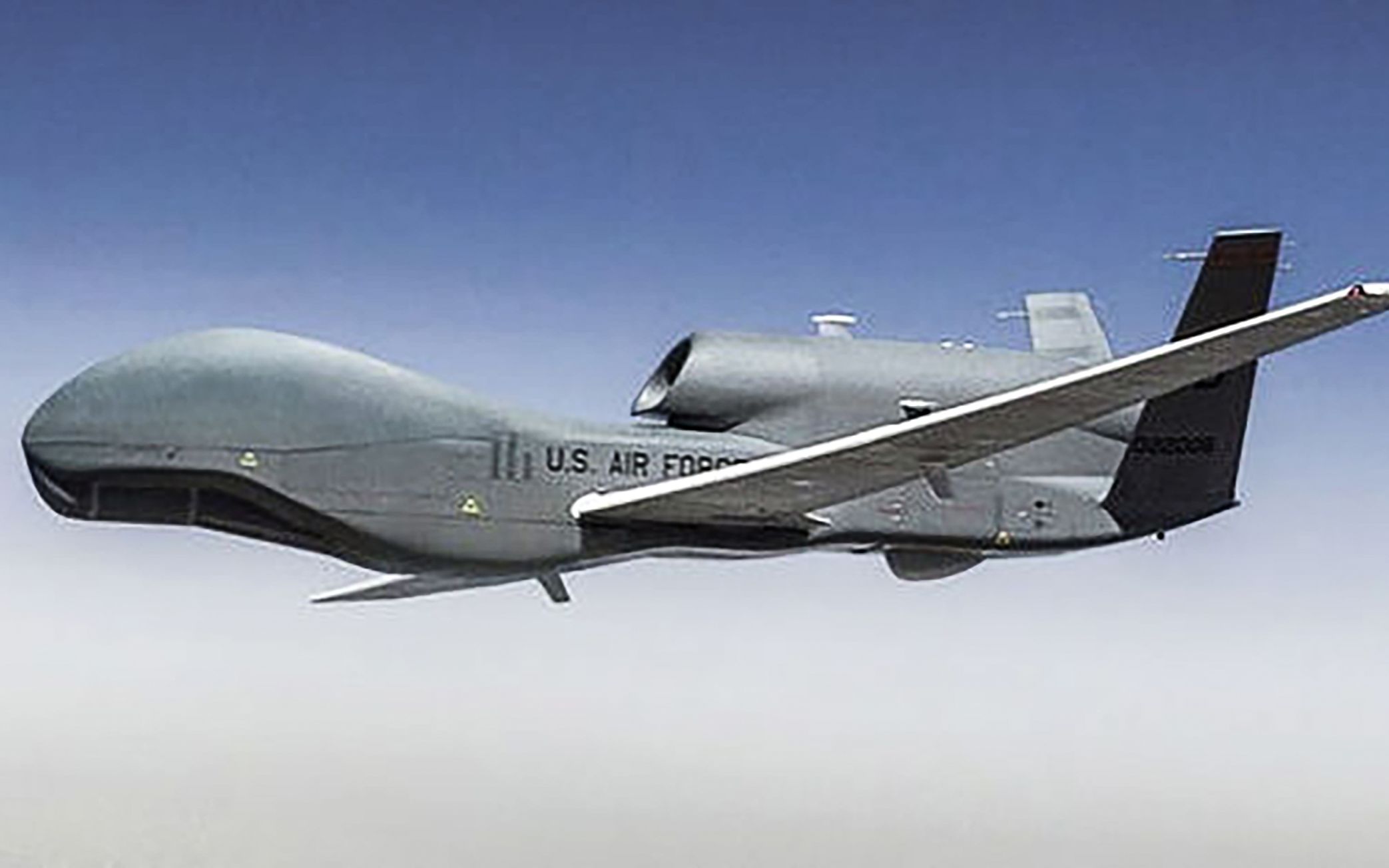 全球鹰无人机高度,探索无人航空技术的最前沿,全球鹰无人机高度揭秘,无人航空技术的最前沿探索