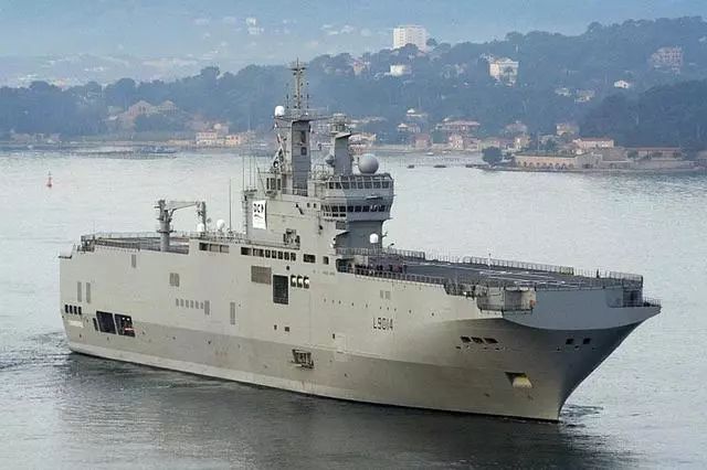 探索西北风级两栖攻击舰模型,现代军事力量的象征与未来技术的展现,西北风级两栖攻击舰模型,现代军事力量的标志与未来技术展望