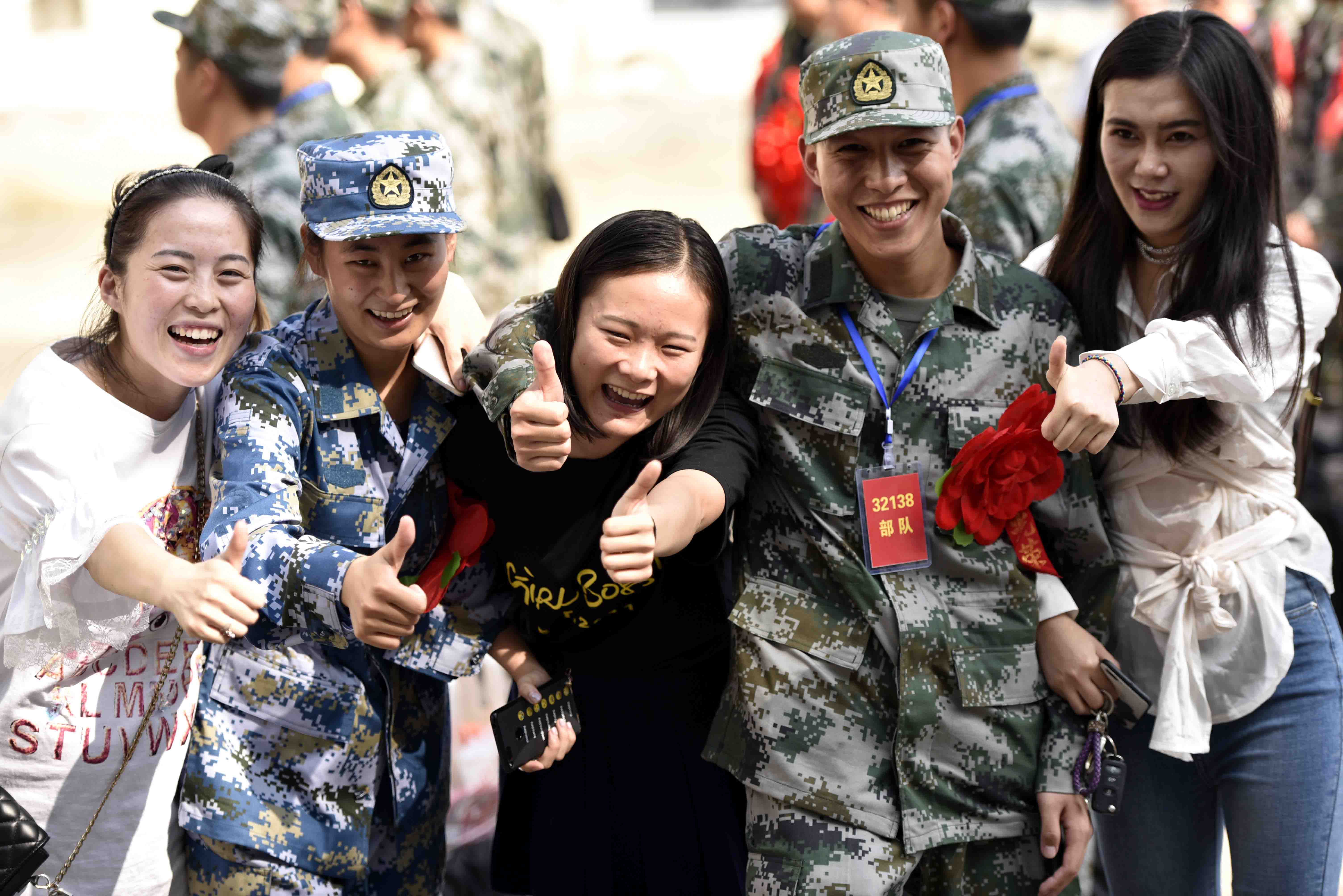 武装部军装风采,展示军人荣耀的图片集,武装部军装风采,展示军人荣耀的壮丽瞬间图片集