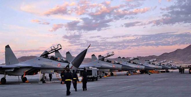 中巴军演空军,深化合作,共筑空中防线,中巴军演空军深化合作,共筑空中防线