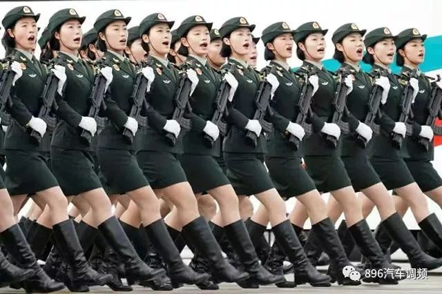阅兵式上的女兵方队,荣耀与力量的展现,阅兵式上的女兵方队,荣耀与力量的璀璨瞬间