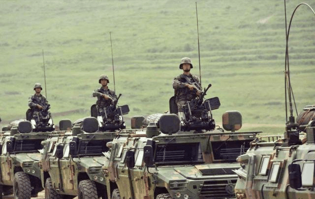 英勇无畏的战士们——记38集团军113师炮兵团2营五连的辉煌历程，英勇无畏的战士们——探寻38集团军炮兵团二营五连的辉煌历程与荣耀时刻