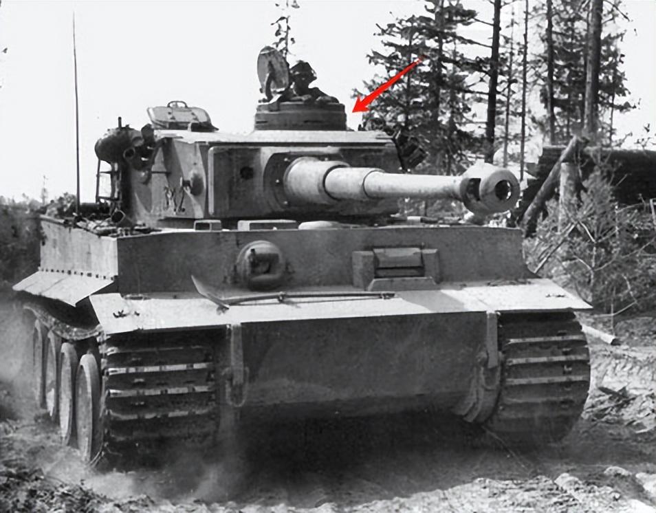 虎式E型坦克，战争机器中的巨兽，虎式E型坦克，战争巨兽的震撼力量