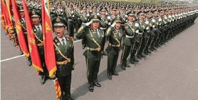 战区下面还有军区吗?——关于战区与军区关系的探讨,关于战区与军区关系的深度探讨,战区之下是否仍有军区存在?